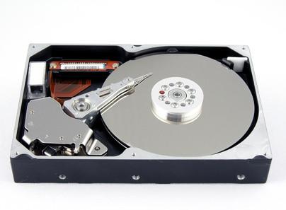Come aggiungere un secondo disco rigido ad una dimensione E520 di Dell