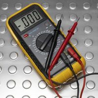 Come misurare Amp con un multimetro