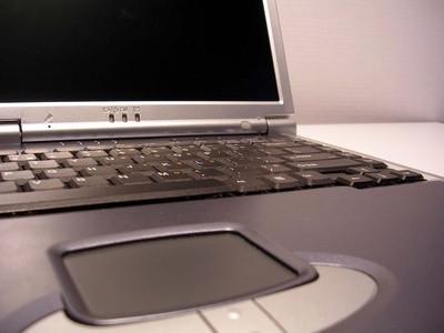Quali sono i vantaggi di acquisto di un computer portatile usato o rinnovato?