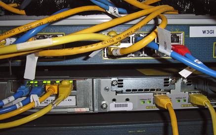Come faccio ad attivare Power Over Ethernet su un Cisco 3560?