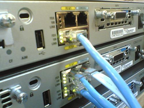 Differenze tra Ethernet Hub e switch Ethernet