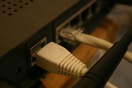 Come installare un router con DirecWay HughesNet