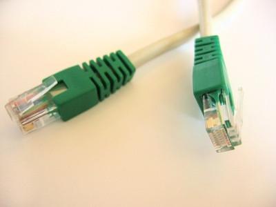 Come impostare uno switch Linksys Dopo un router