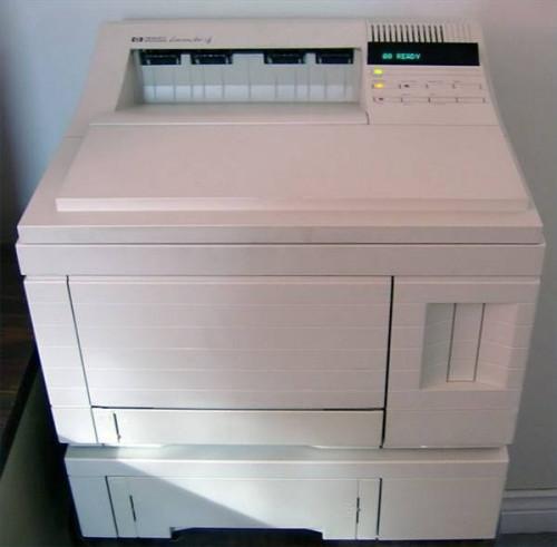 Come utilizzare una stampante HP LaserJet 4 Plus