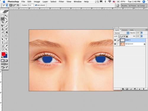 Come provare diversi colori Contact Lens in Photoshop