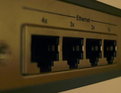 Si può mettere due router su un unico cavo di collegamento a Internet?