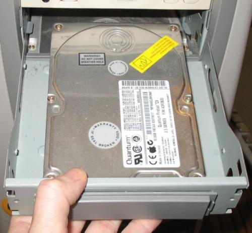 Come sostituire dischi rigidi su computer HP